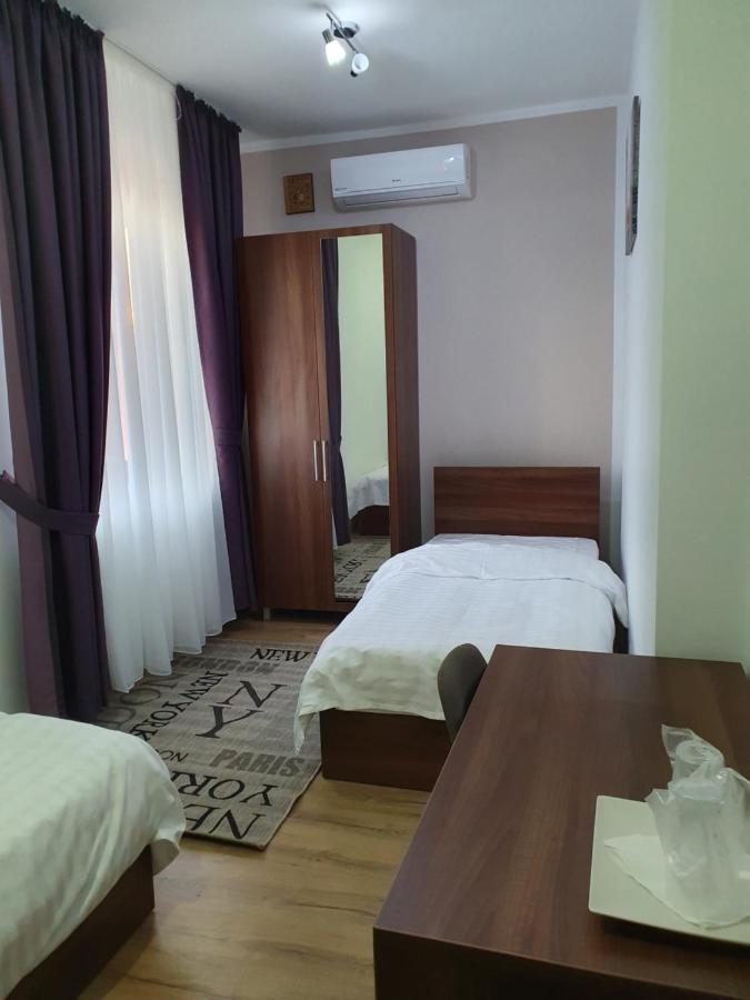 Vily Luxury Rooms Focşani المظهر الخارجي الصورة